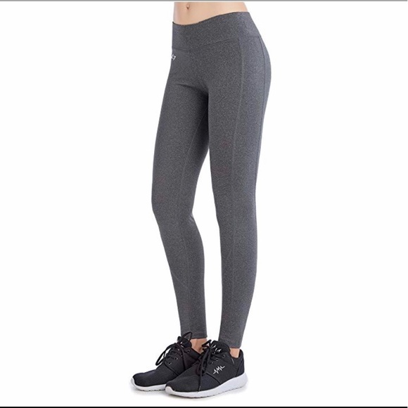 light gray yoga pants